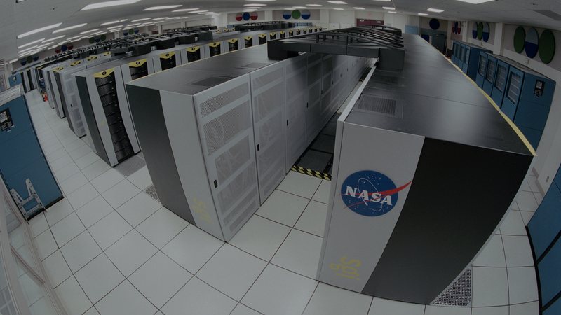 Foto: Supercomputer-Anlage mit Rechenschränken in einer Forschungseinrichtung — Symbolbild aus dem Bildpool der Rubrik, nicht vom Ereignis selbst.